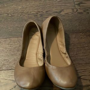 Brown tight fit flats size 9 1/2